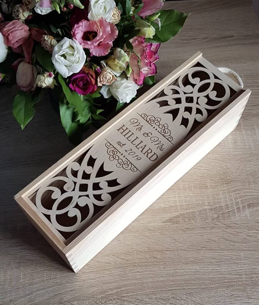 Wine box with custom names and wedding date, wooden engraved wine case, personalized gift for wine lovers Christmas Nniversary Birthday present