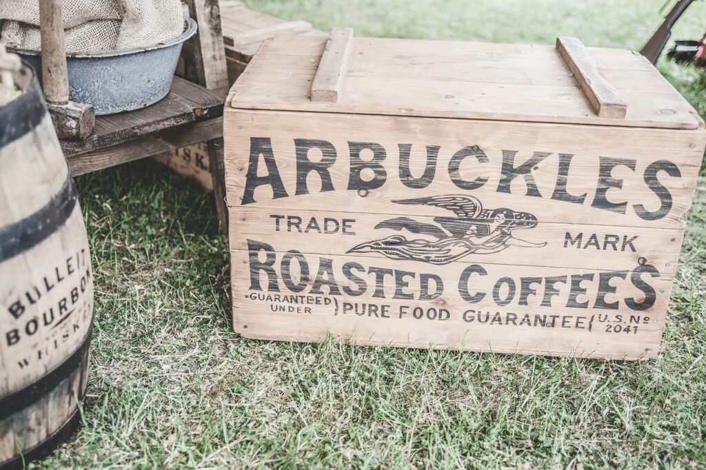 Unveiling the Rising Trend of Rustic and Vintage Crates